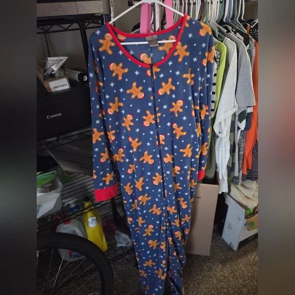 Macy's Festive Blue Pajama Set with Gingerbread Design - Picture 1 of 3